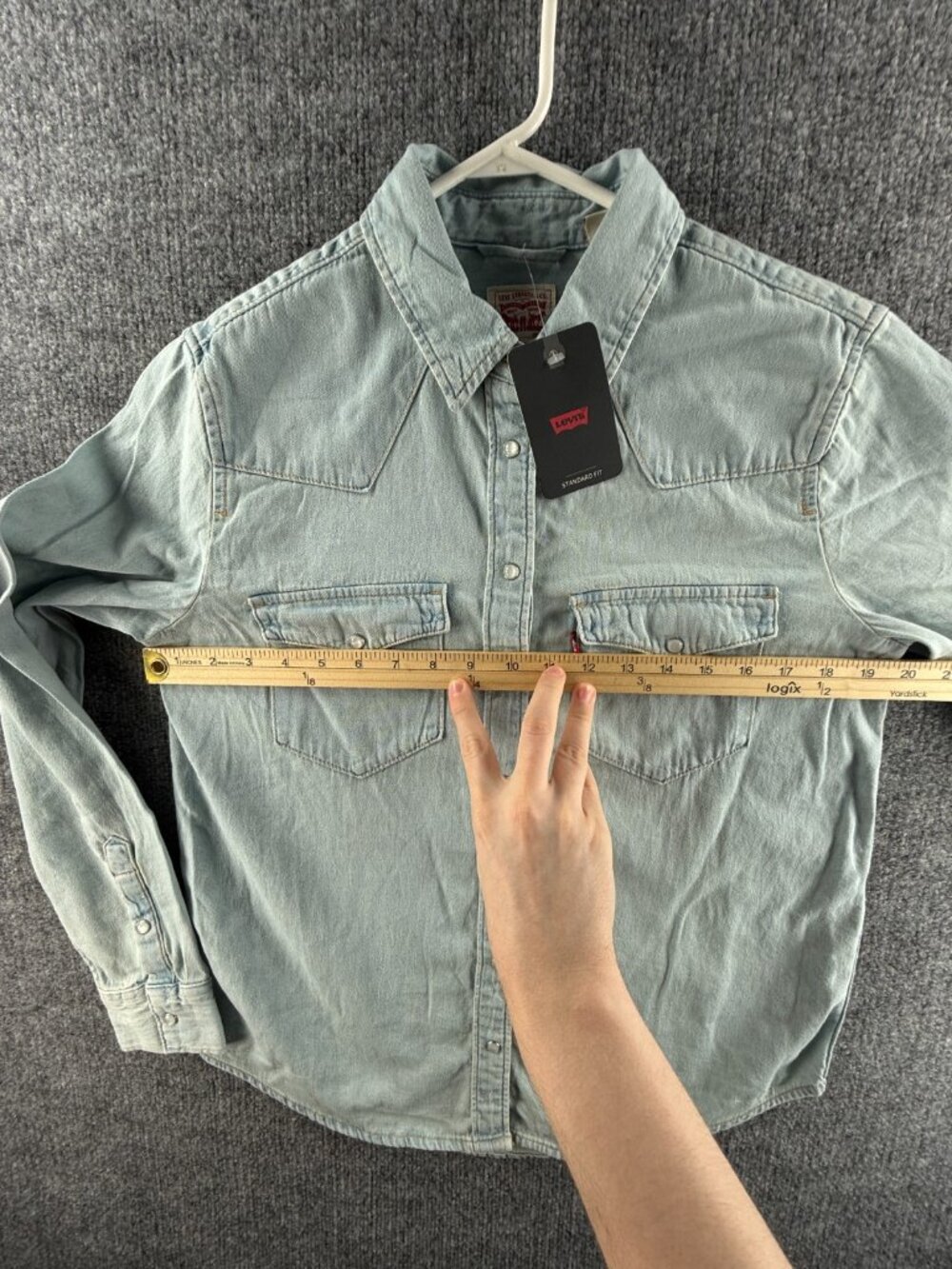 NWT Levi’s Pearl Snap Up Shirt Western Denim Pockets Lightweight Medium Blue - Picture 9 of 15